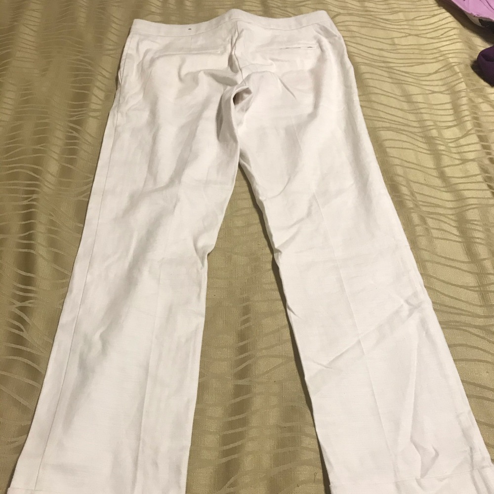 Ann Taylor beige Capri pants